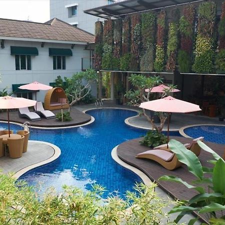 Patra Jasa Bandung Hotel Exterior photo